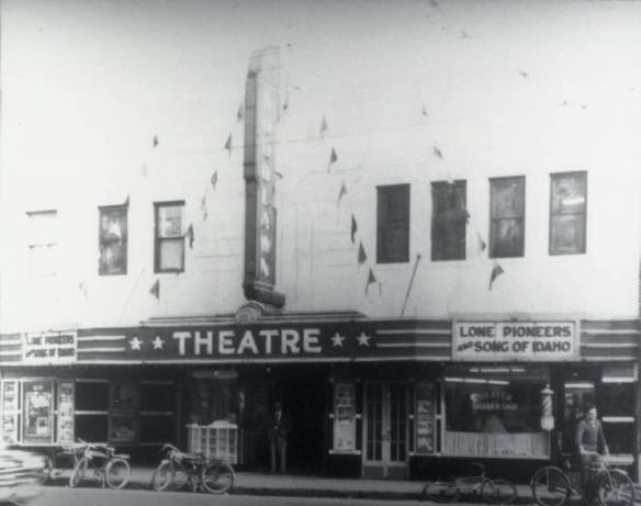 Woodlawn Theatre_1948